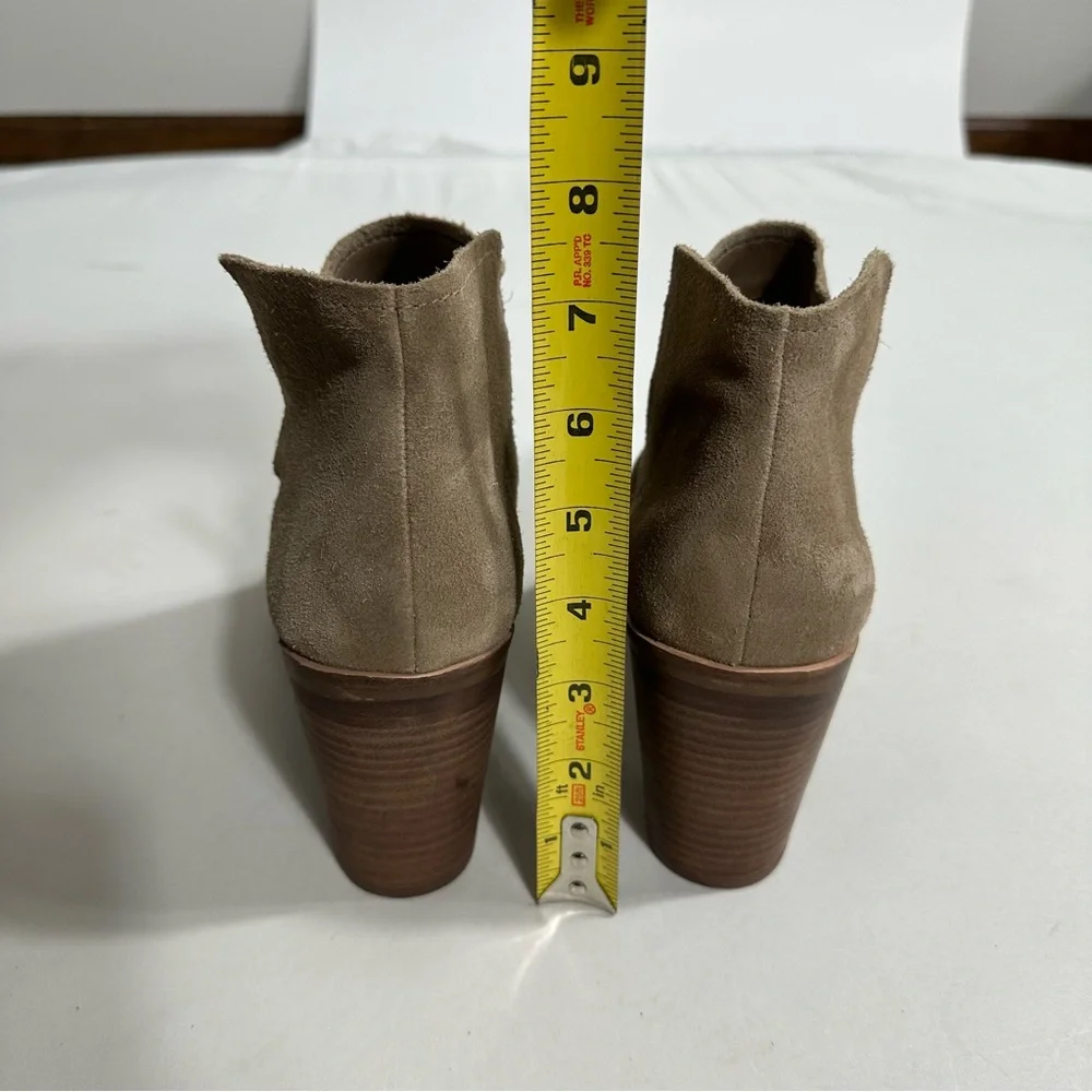 Dolce Vita Womens Sz 10 Boots Spade Tan Suede Block Heel Pull On Ankle Booties - Picture 8 of 12